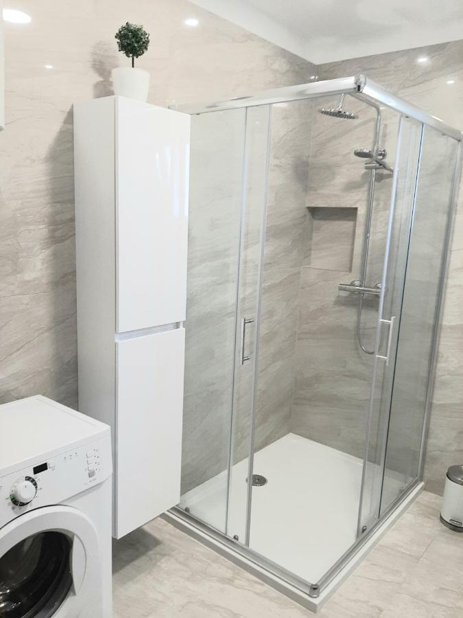 Apartments"Nika" With Private Pool Galovac  外观 照片