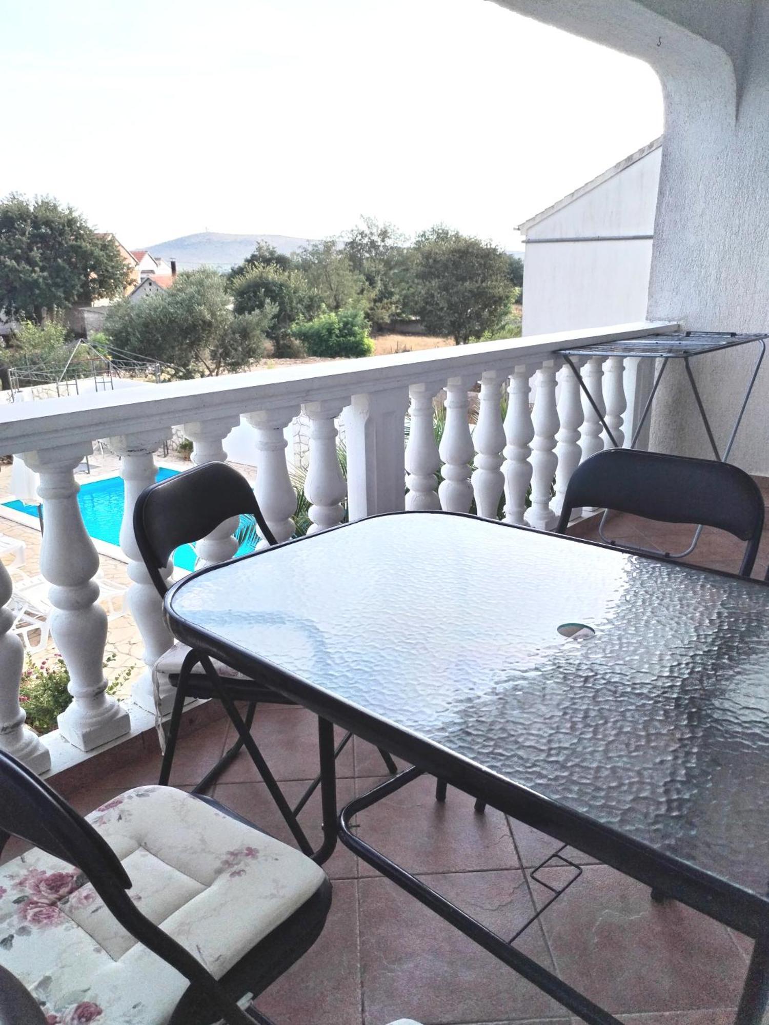 Apartments"Nika" With Private Pool Galovac  外观 照片